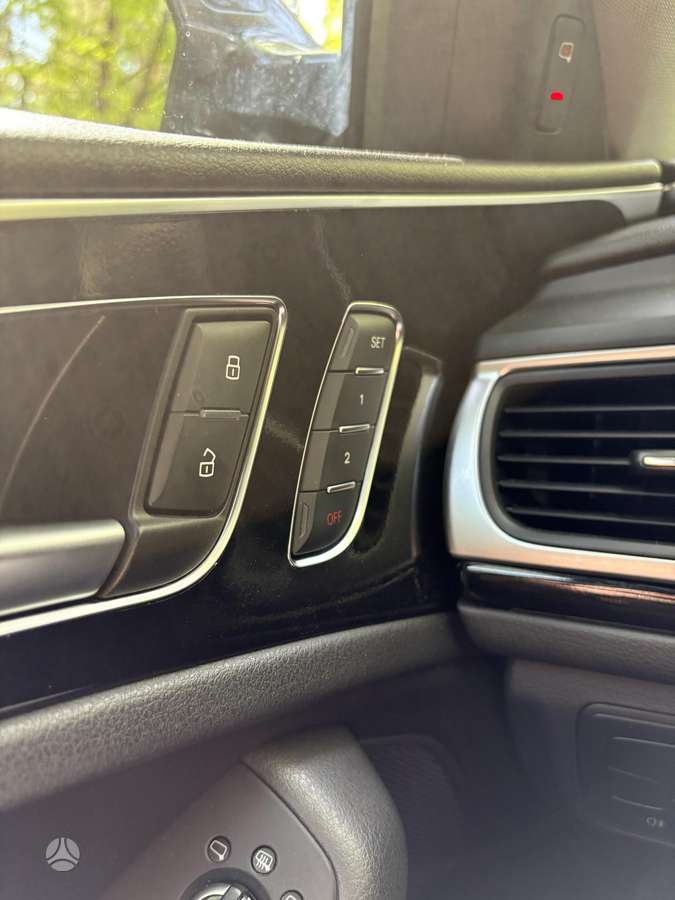 Audi A6, 3.0 l., Седан