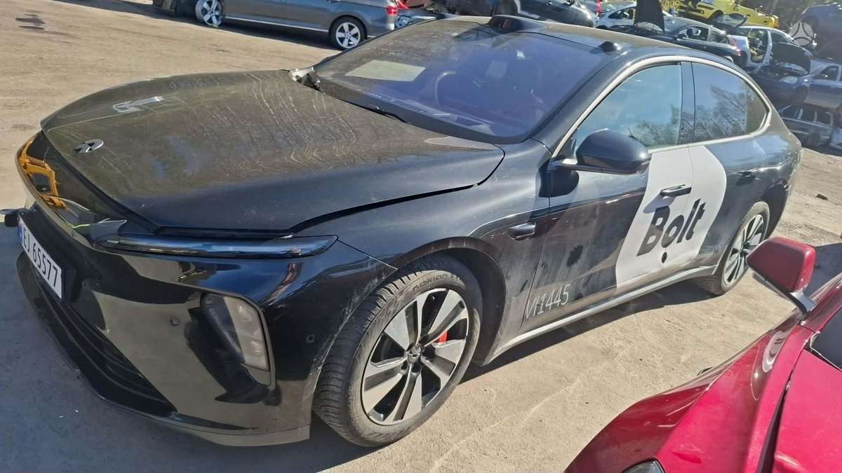 NIO ET7