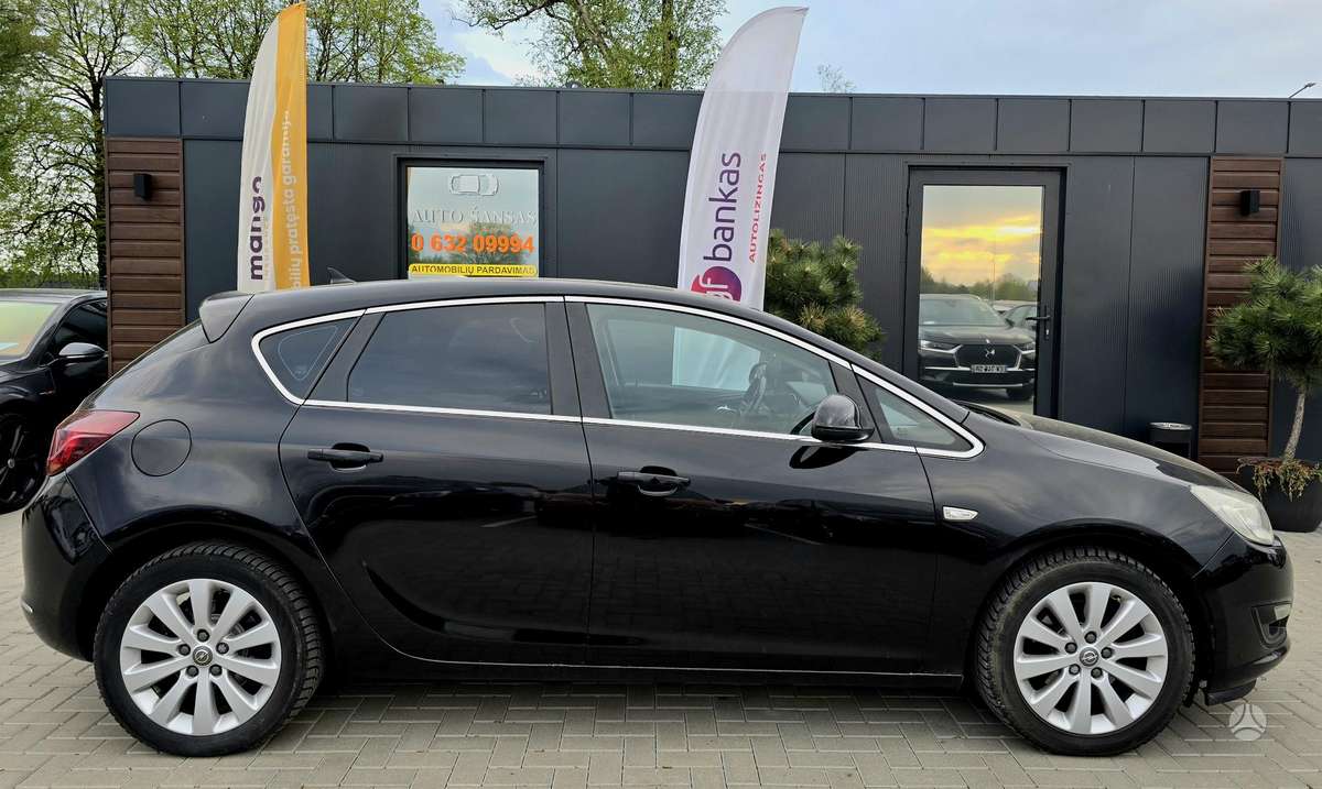 Opel Astra, 1.7 l., hatchback
