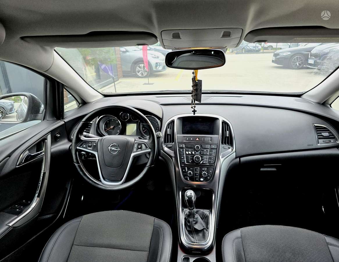 Opel Astra, 1.7 l., hatchback