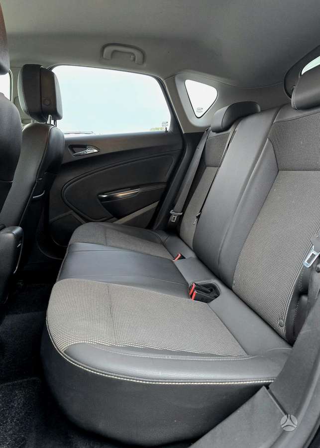 Opel Astra, 1.7 l., hatchback