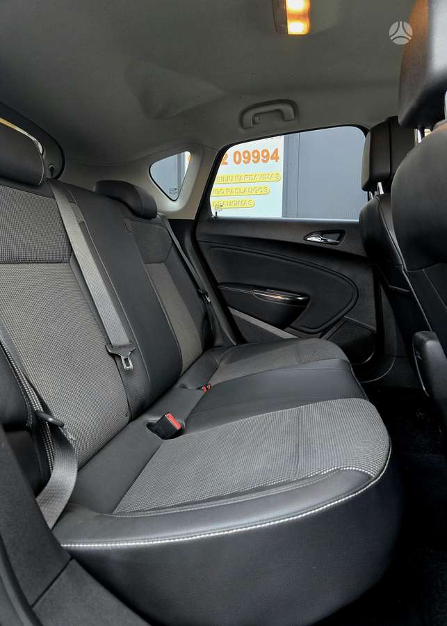 Opel Astra, 1.7 l., Хэтчбек