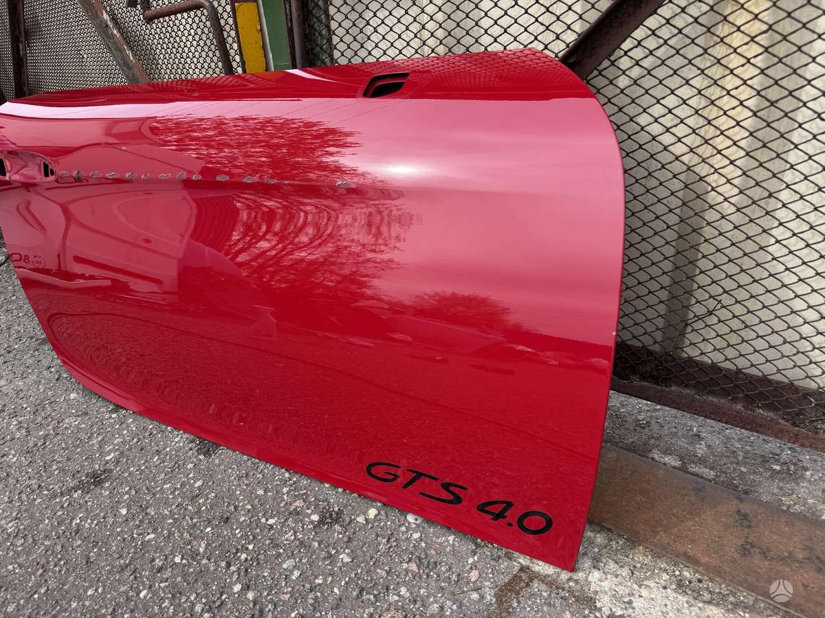 Porsche 911 doors