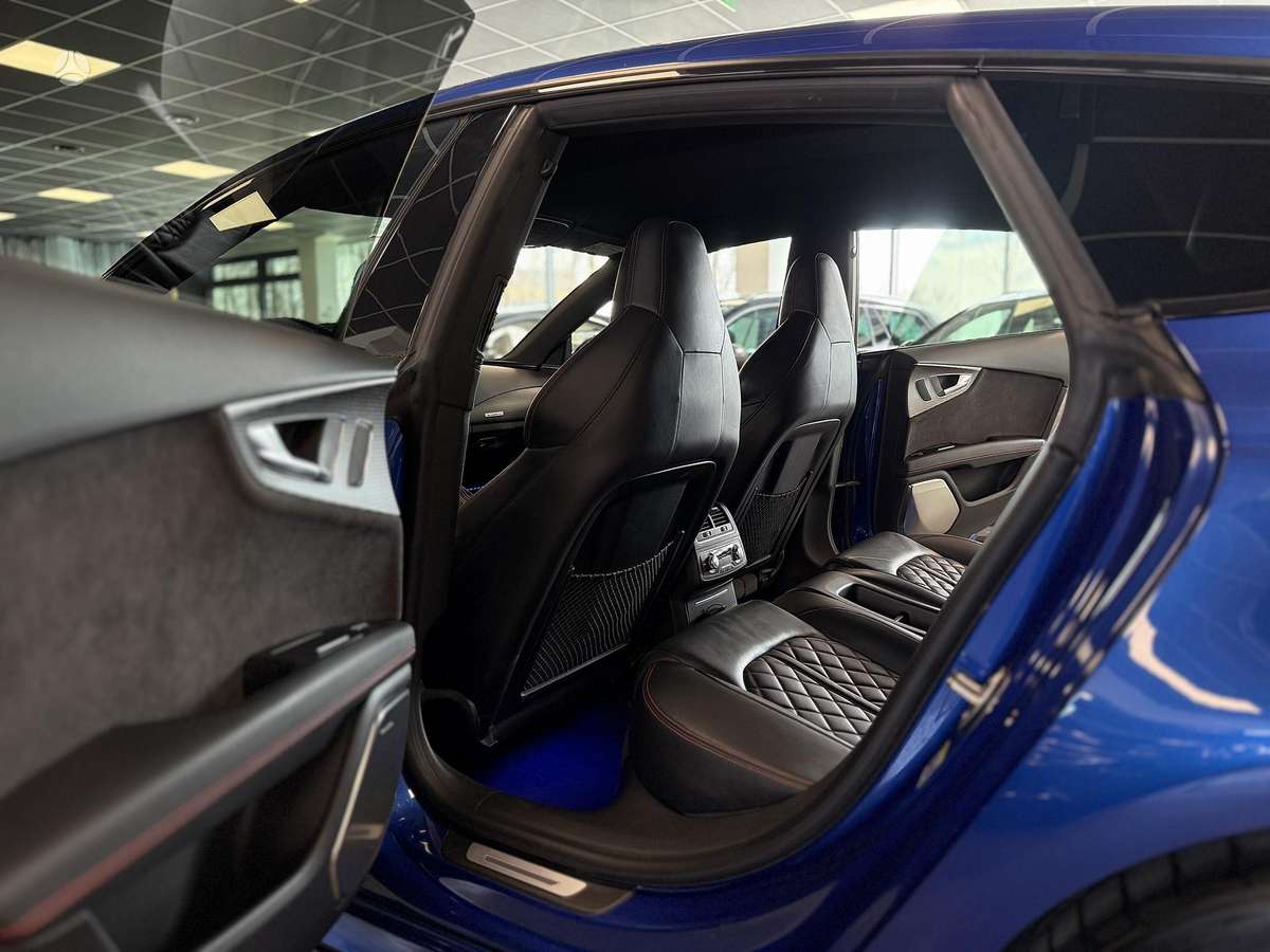 Audi A7, 3.0 l., hatchback