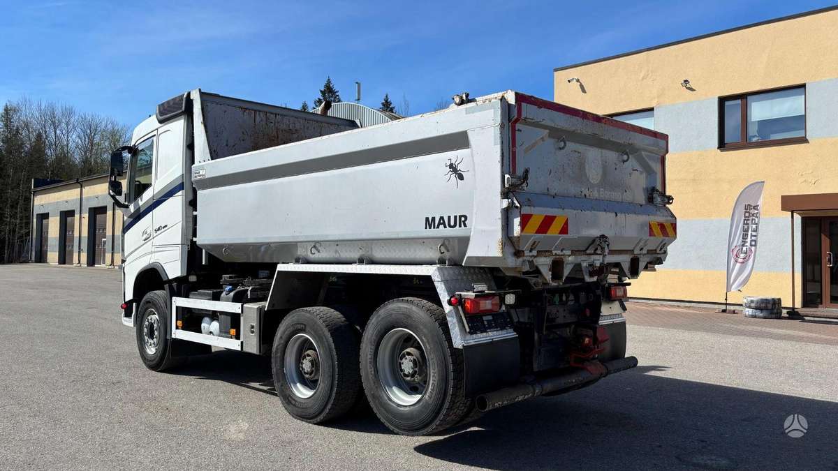 Volvo FH540, самосвалы