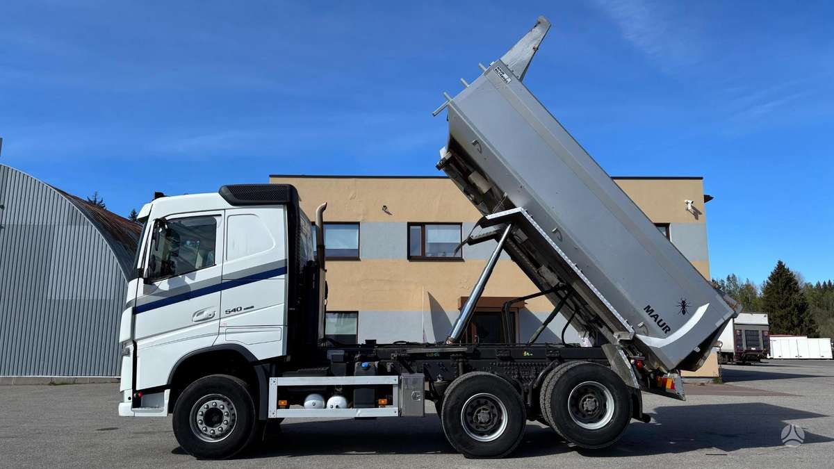 Volvo FH540, самосвалы