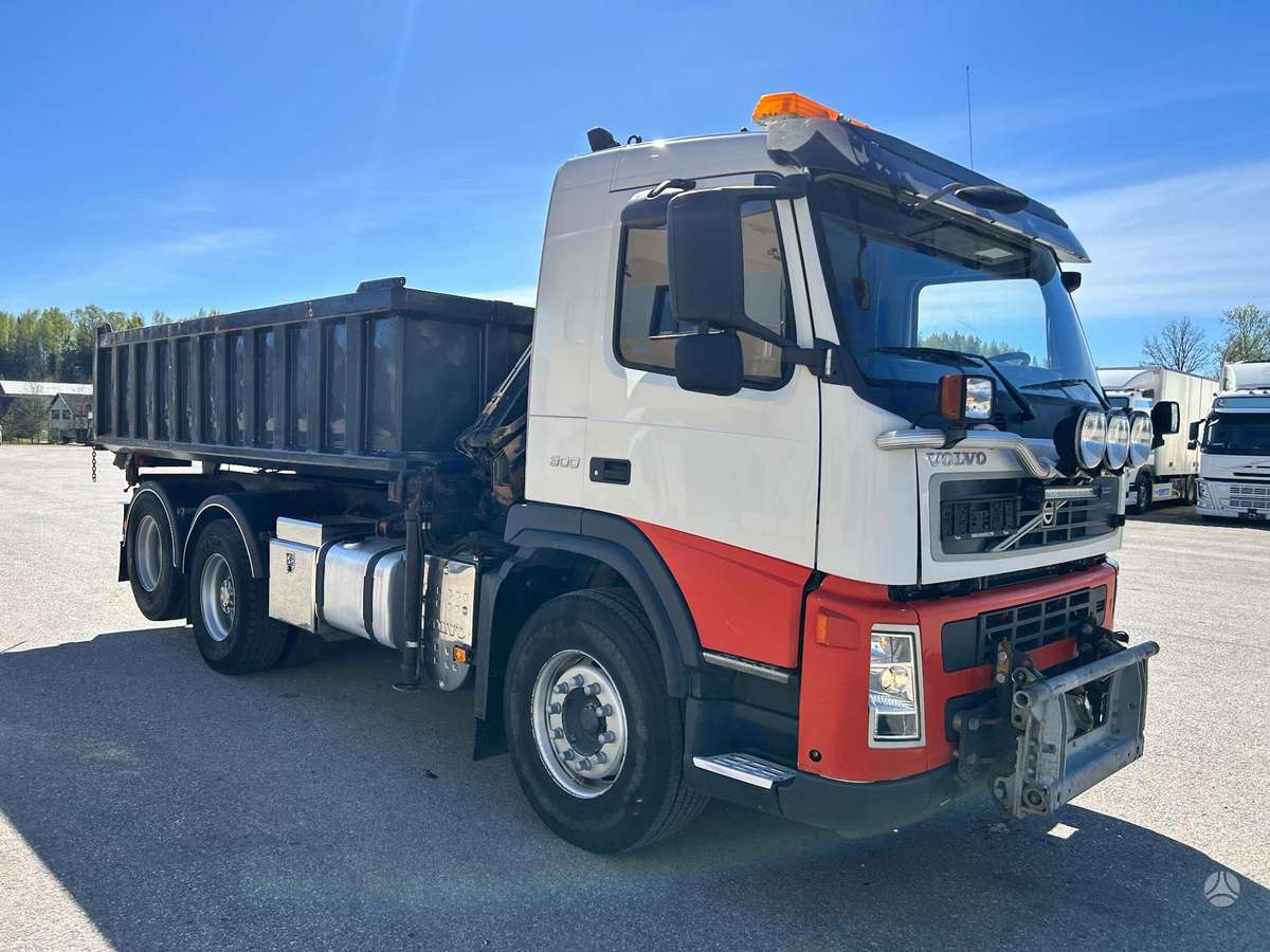 Volvo FM300, самосвалы с краном