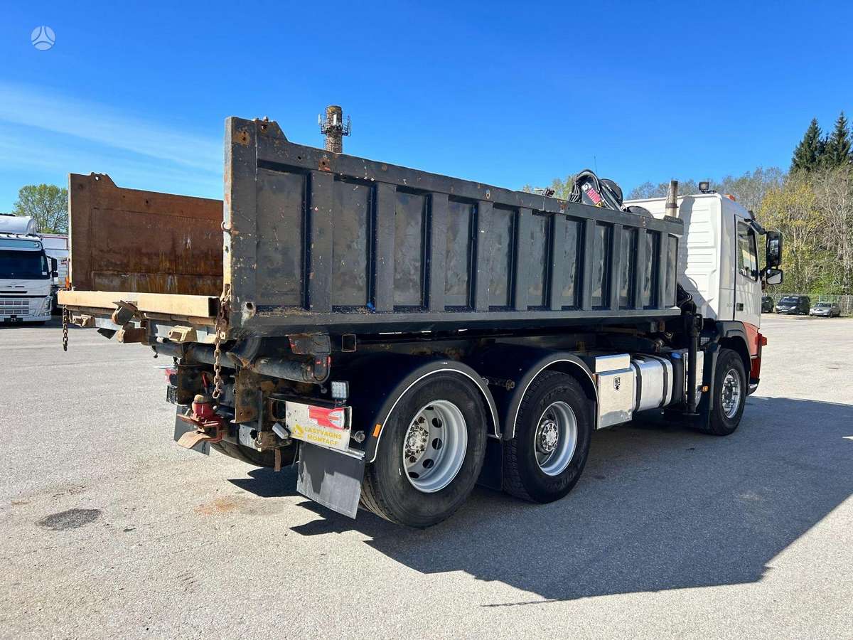 Volvo FM300, dumpers with crane