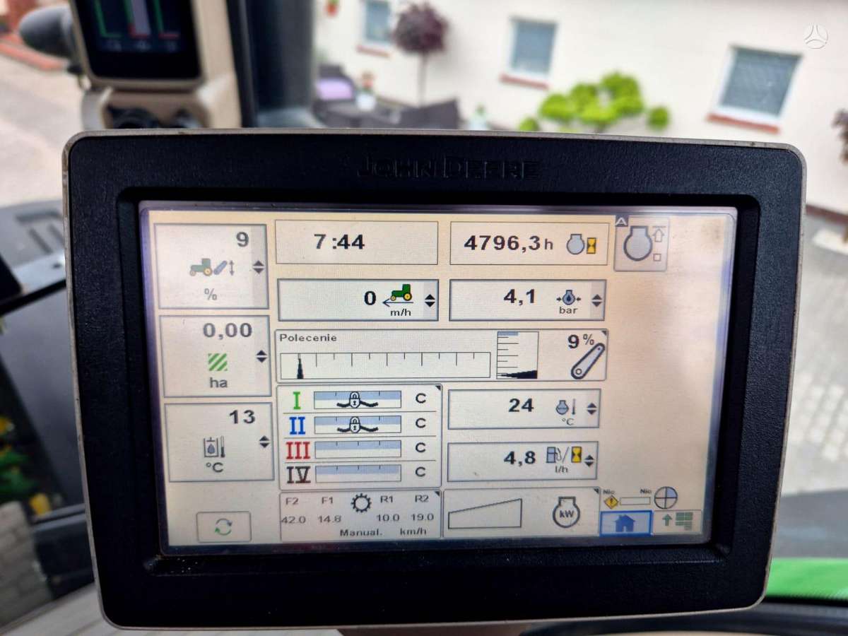 John Deere 8260R, traktori