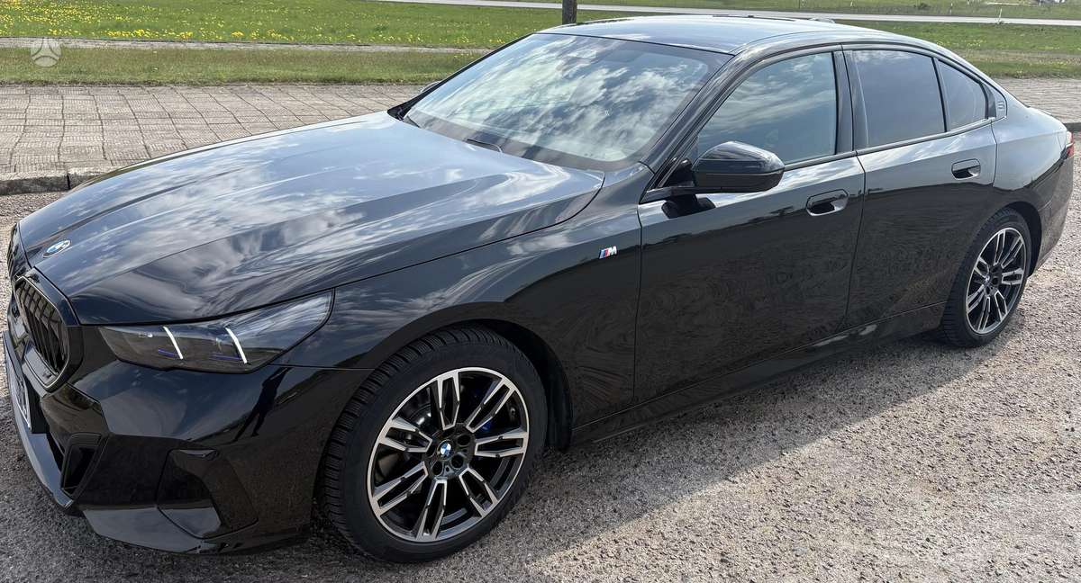 BMW 520, 2.0 l., Седан