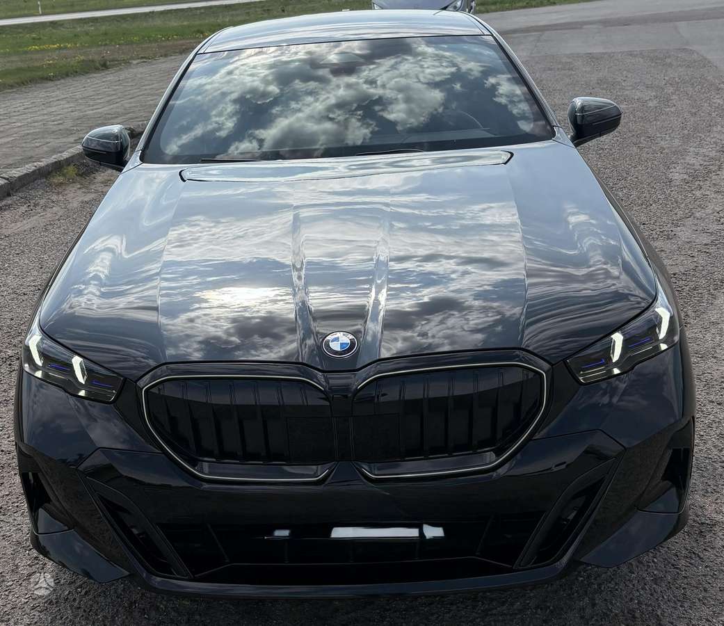 BMW 520, 2.0 l., Седан