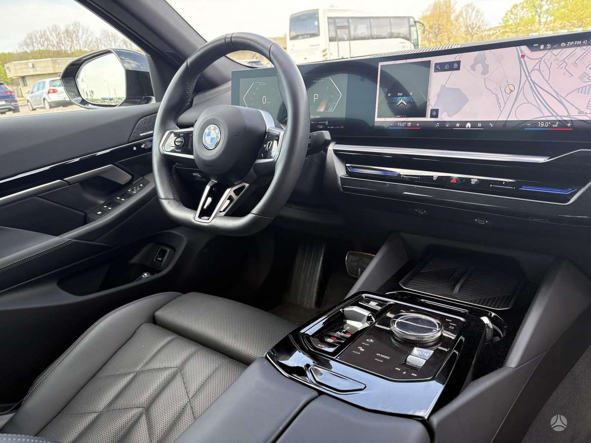 BMW 520, 2.0 l., Седан