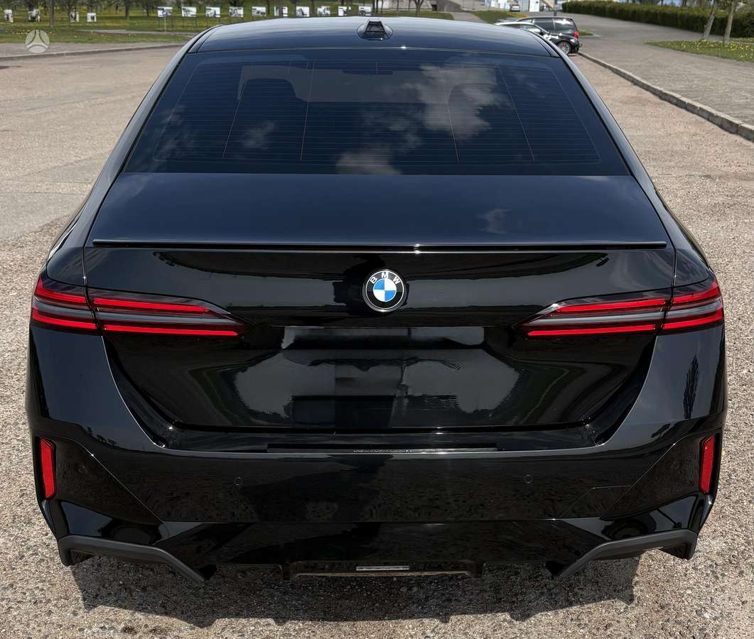 BMW 520, 2.0 l., Седан