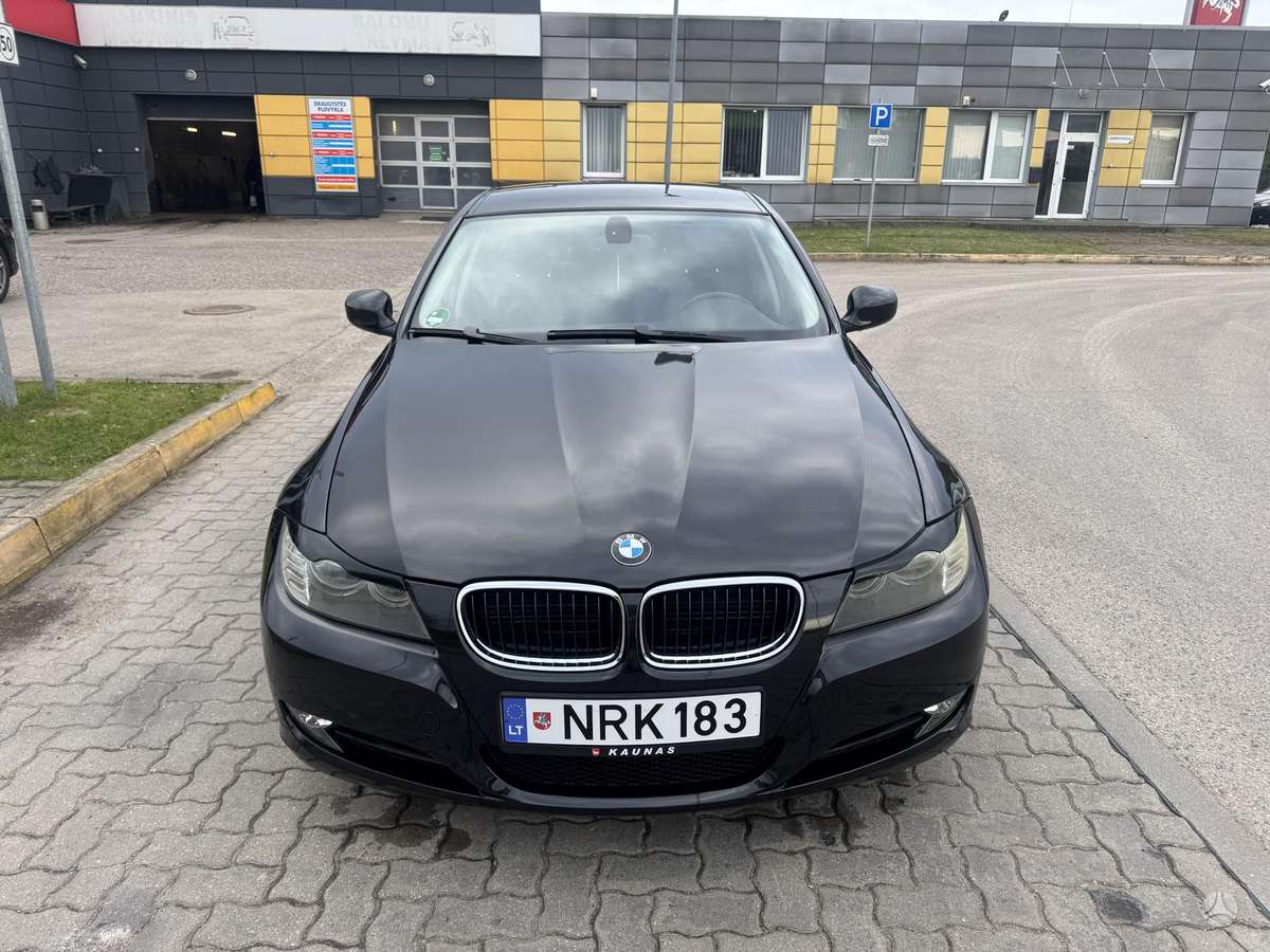 BMW 318, 2.0 l., Седан