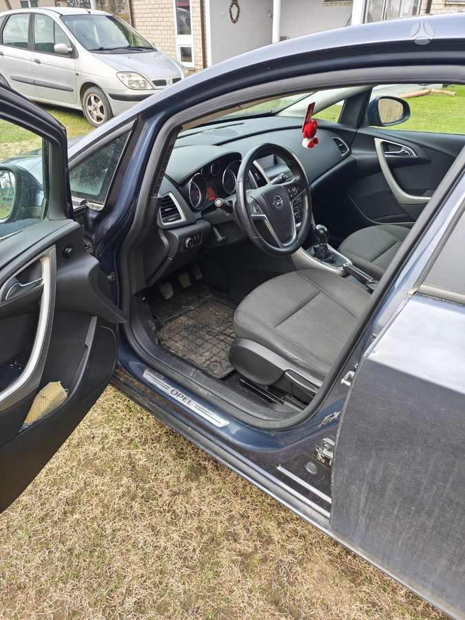 Opel Astra, 1.4 l., Хэтчбек