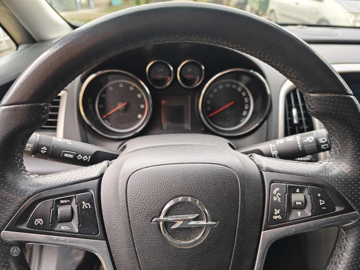 Opel Astra, 1.4 l., hatchback