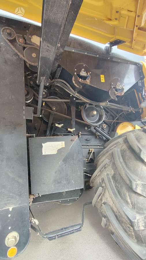 New Holland CX8080, комбайны
