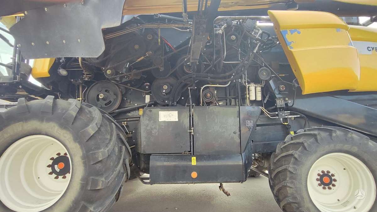 New Holland CX8080, комбайны
