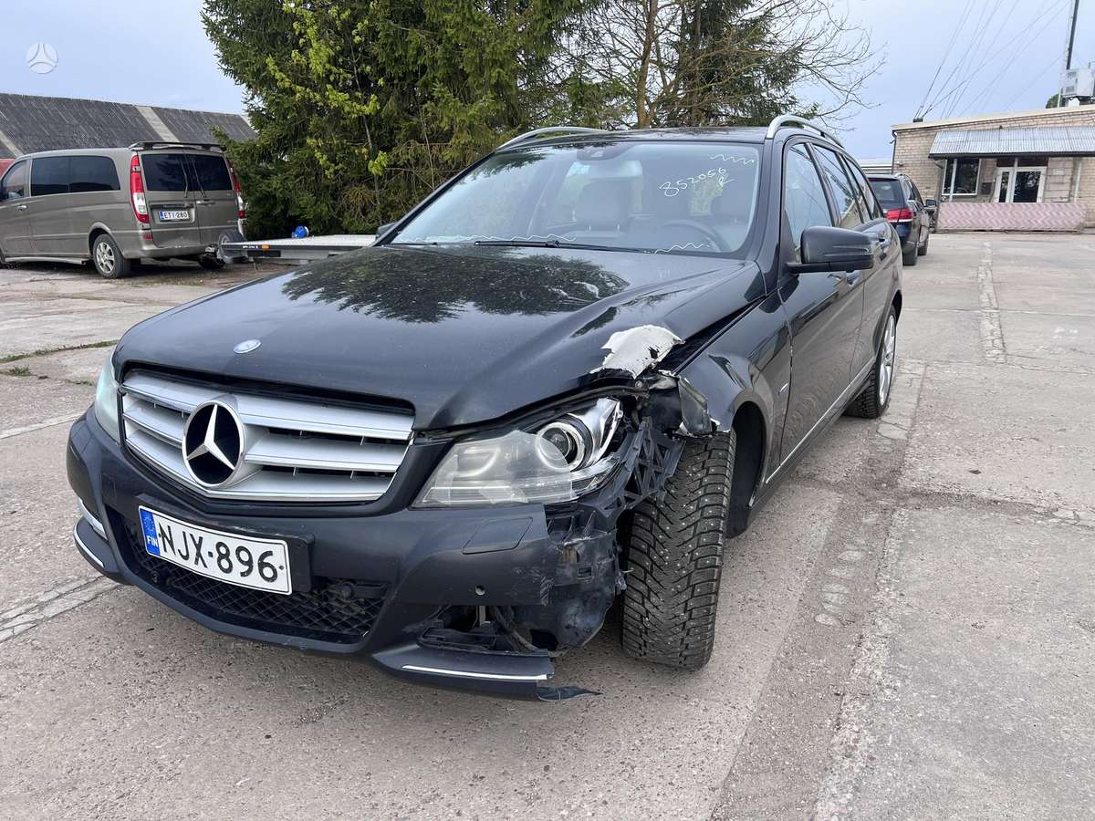 Mercedes-Benz C200, 651913