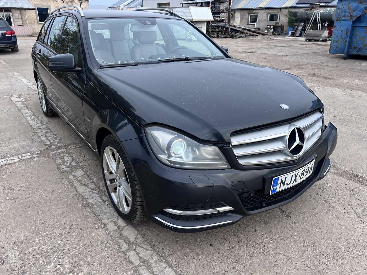 Mercedes-Benz C200, 651913