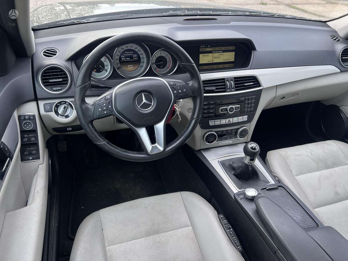 Mercedes-Benz C200, 651913