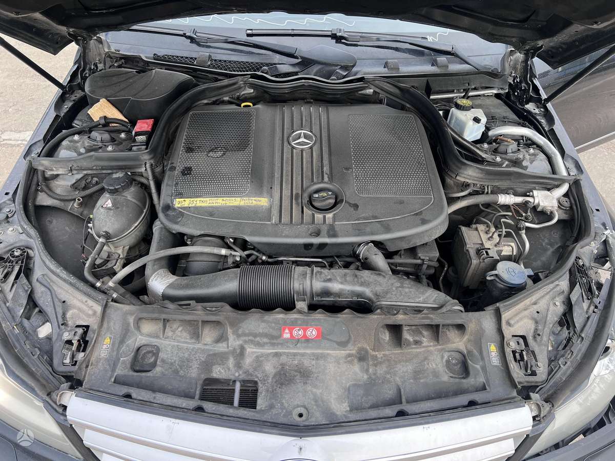 Mercedes-Benz C200, 651913