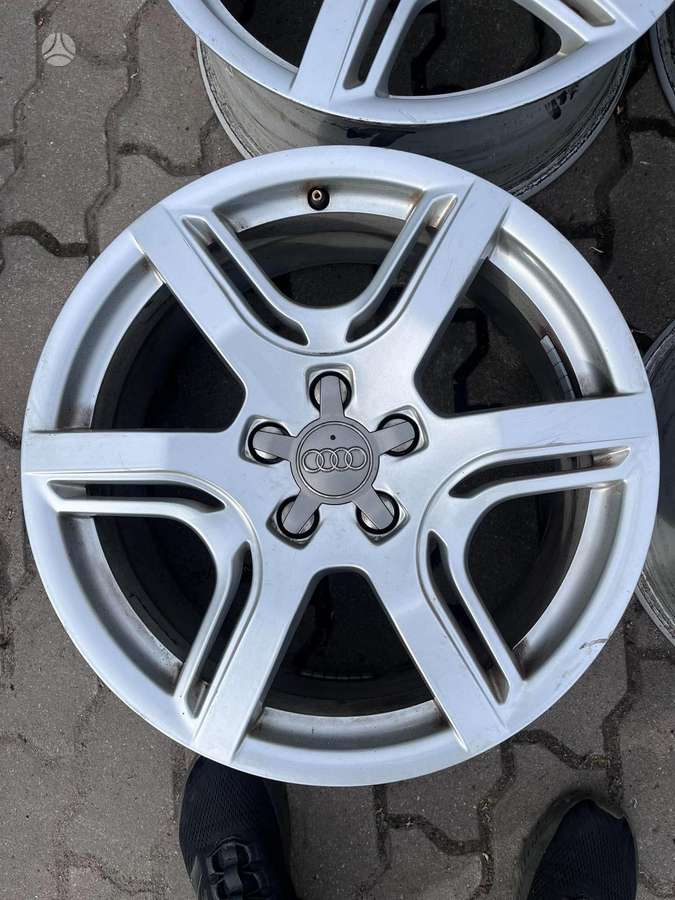 Audi, light alloy, R18