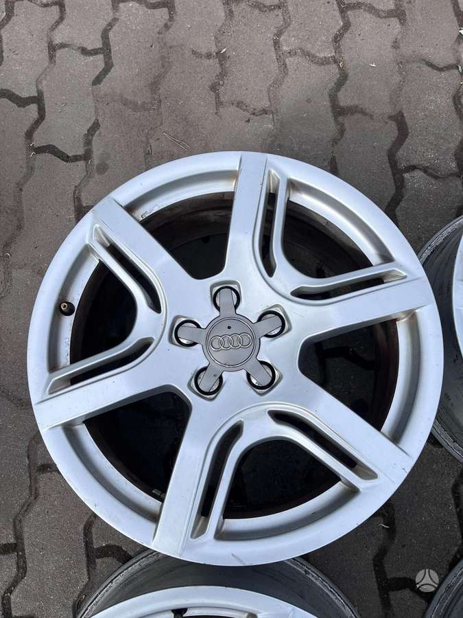 Audi, lengvojo lydinio, R18