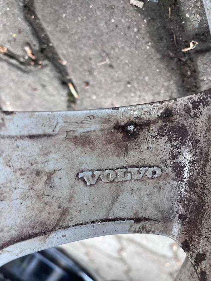 Volvo, lengvojo lydinio, R17