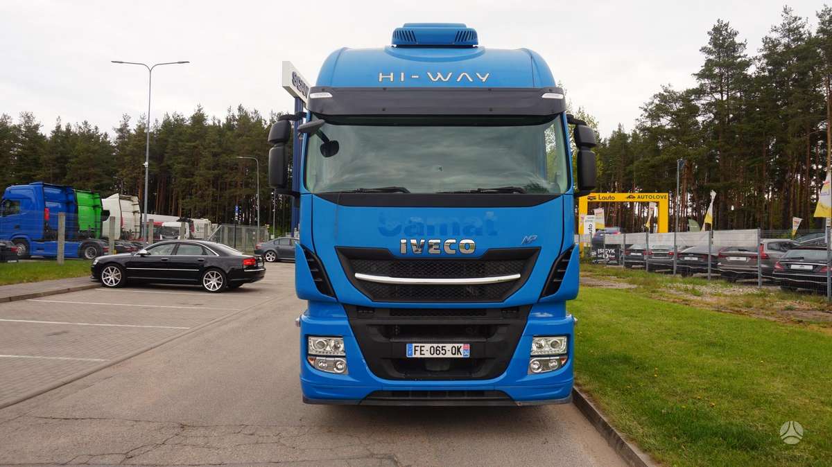Iveco Stralis 460 Retarder CNG, single sleeper