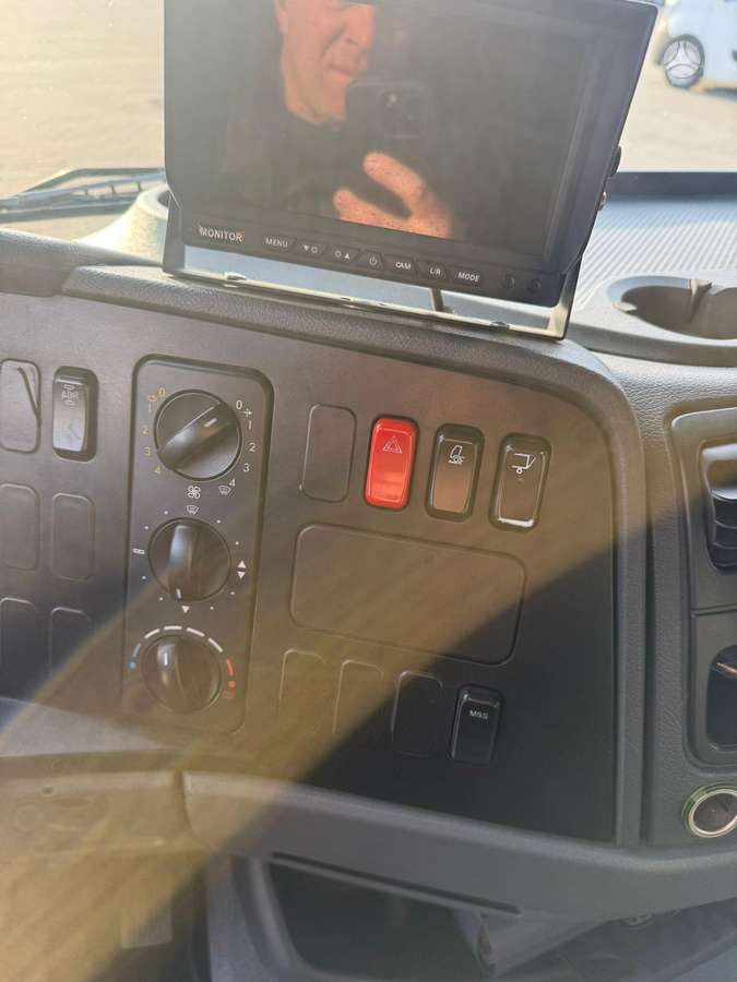 Mercedes-Benz Atego, kietašoniai