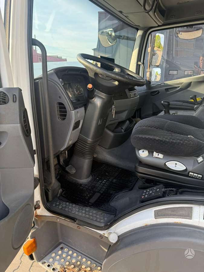 Mercedes-Benz Atego, kietašoniai