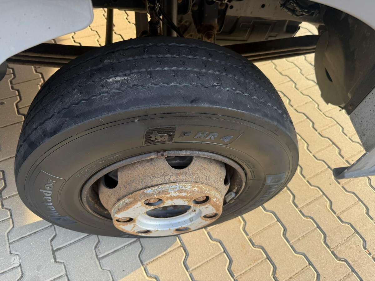 Mercedes-Benz Atego, kietašoniai