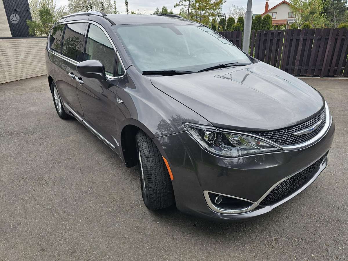 Chrysler Pacifica, 3.6 l., Минивэн