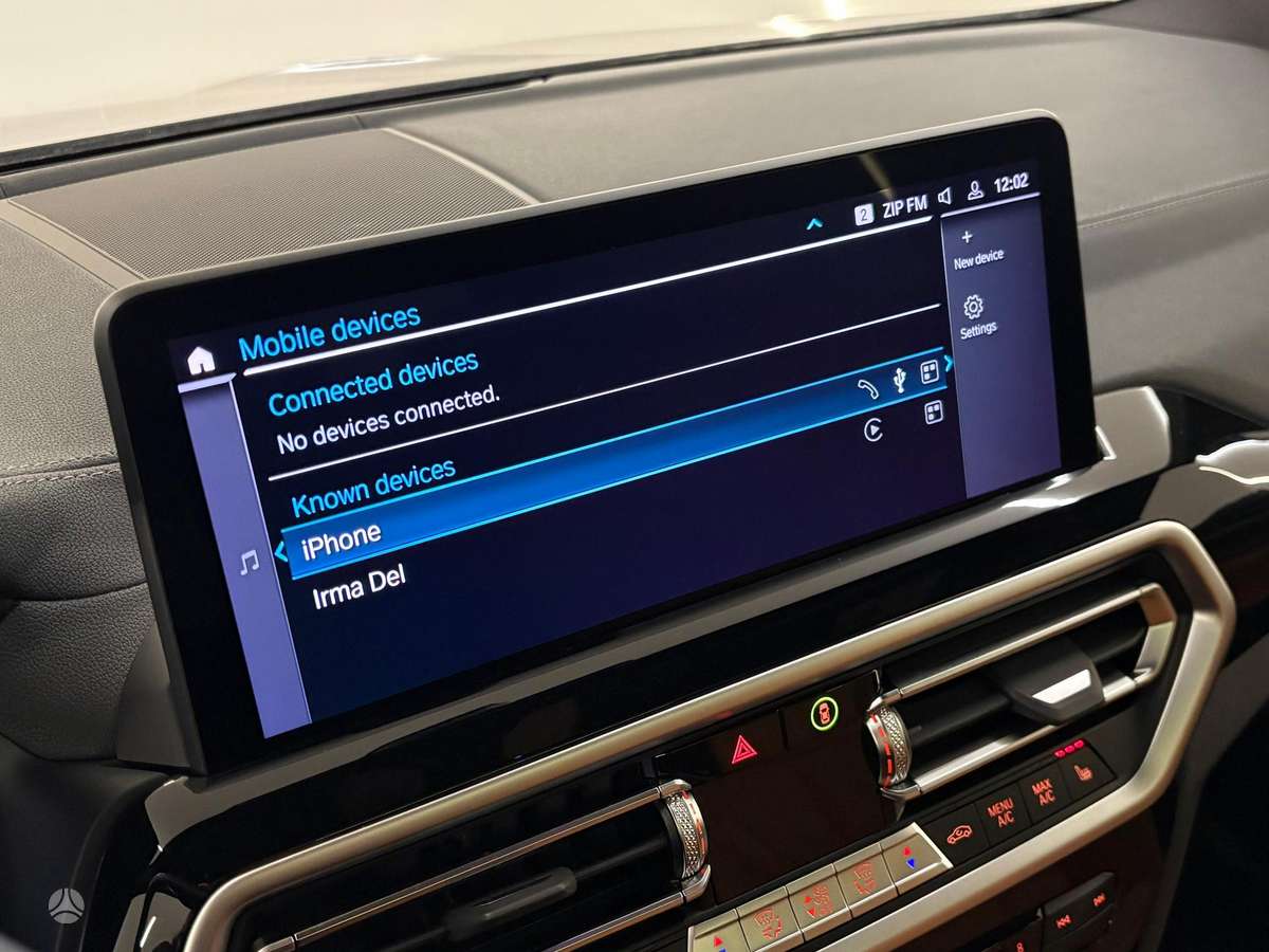 BMW iX3, Внедорожник / Кроссовер