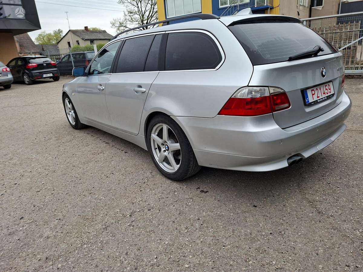 BMW 523, 2.5 l., Универсал