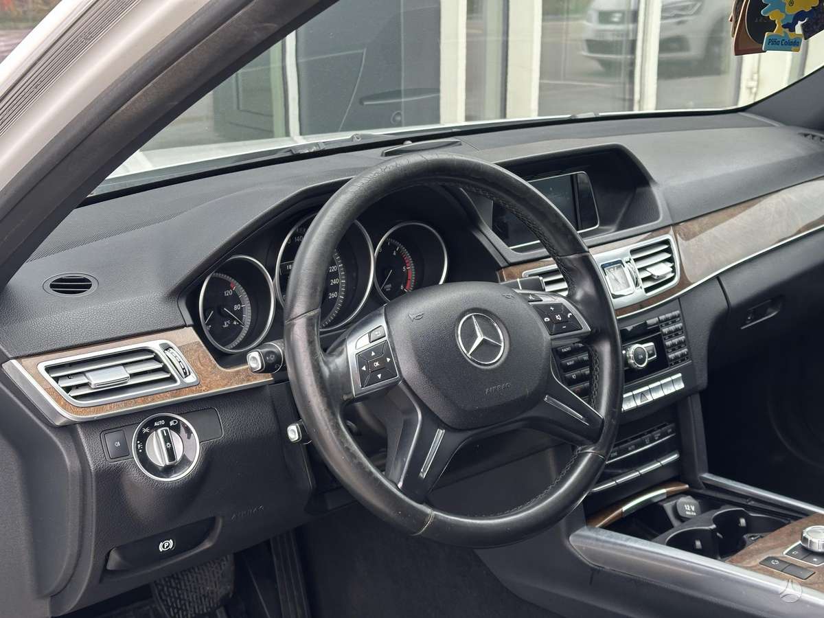Mercedes-Benz E200, 2.1 l., Универсал