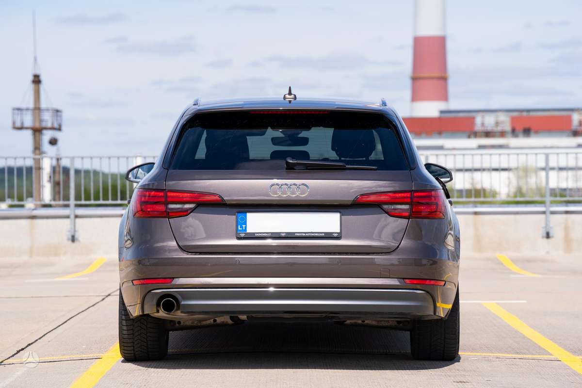 Audi A4, 1.4 l., Универсал