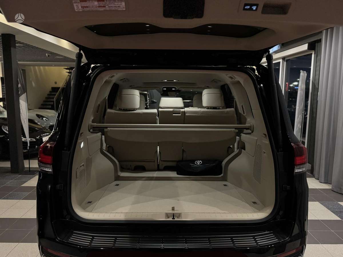 Toyota Land Cruiser - 7