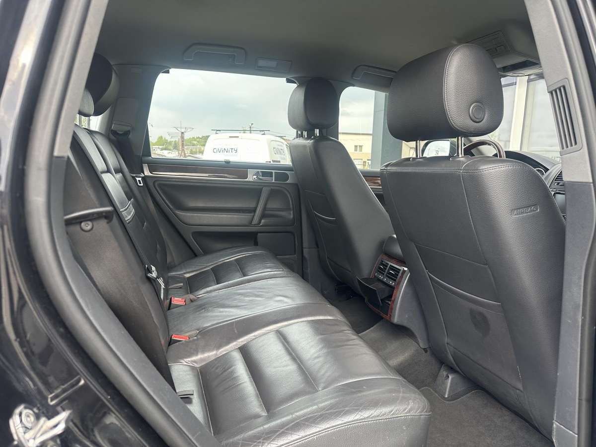 Volkswagen Touareg - 10