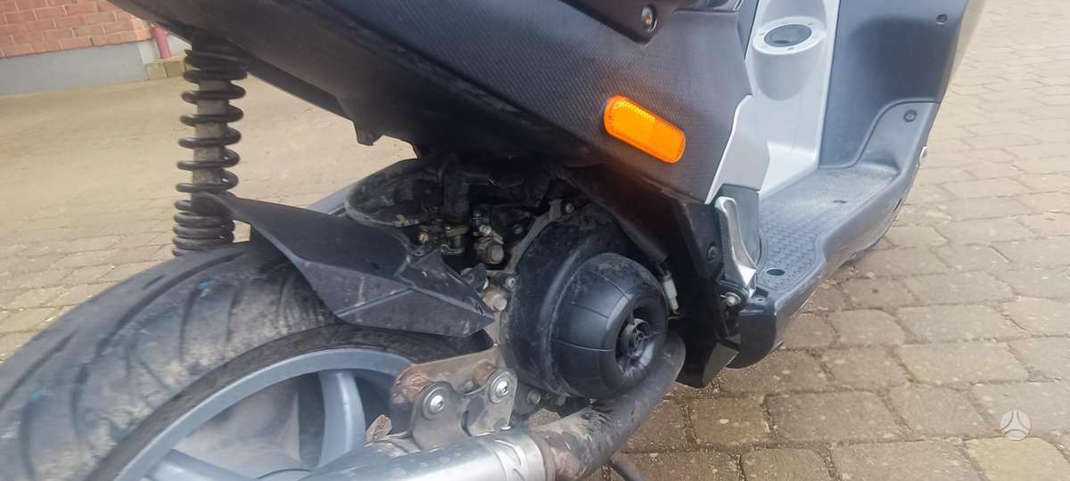 Piaggio NRG 50cc, scooters / mopeds