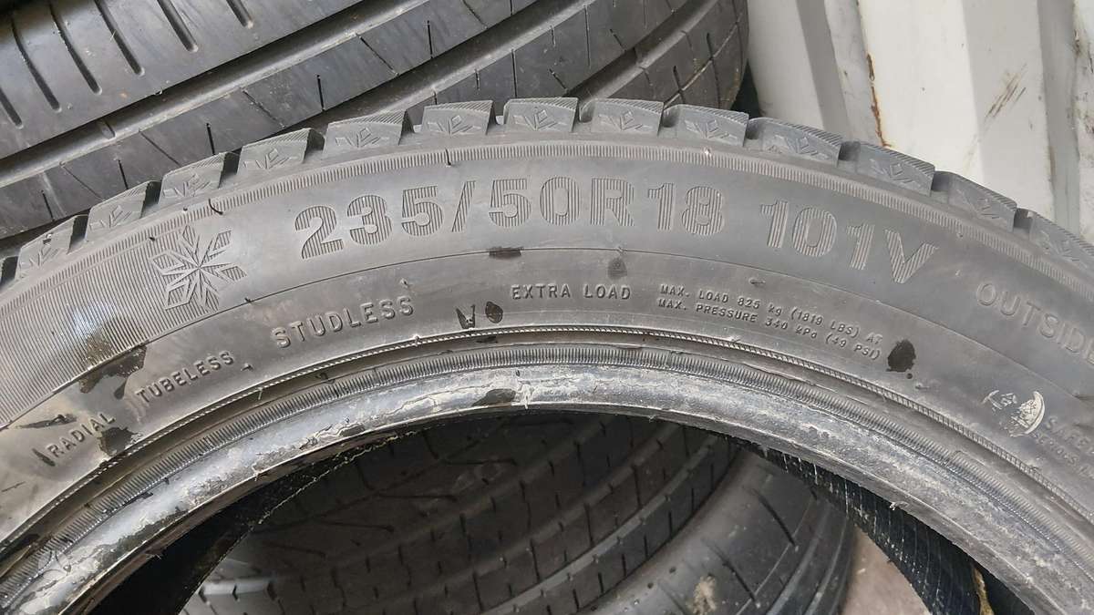 Triangle SnowLink TWT02, winter 235/50 R18