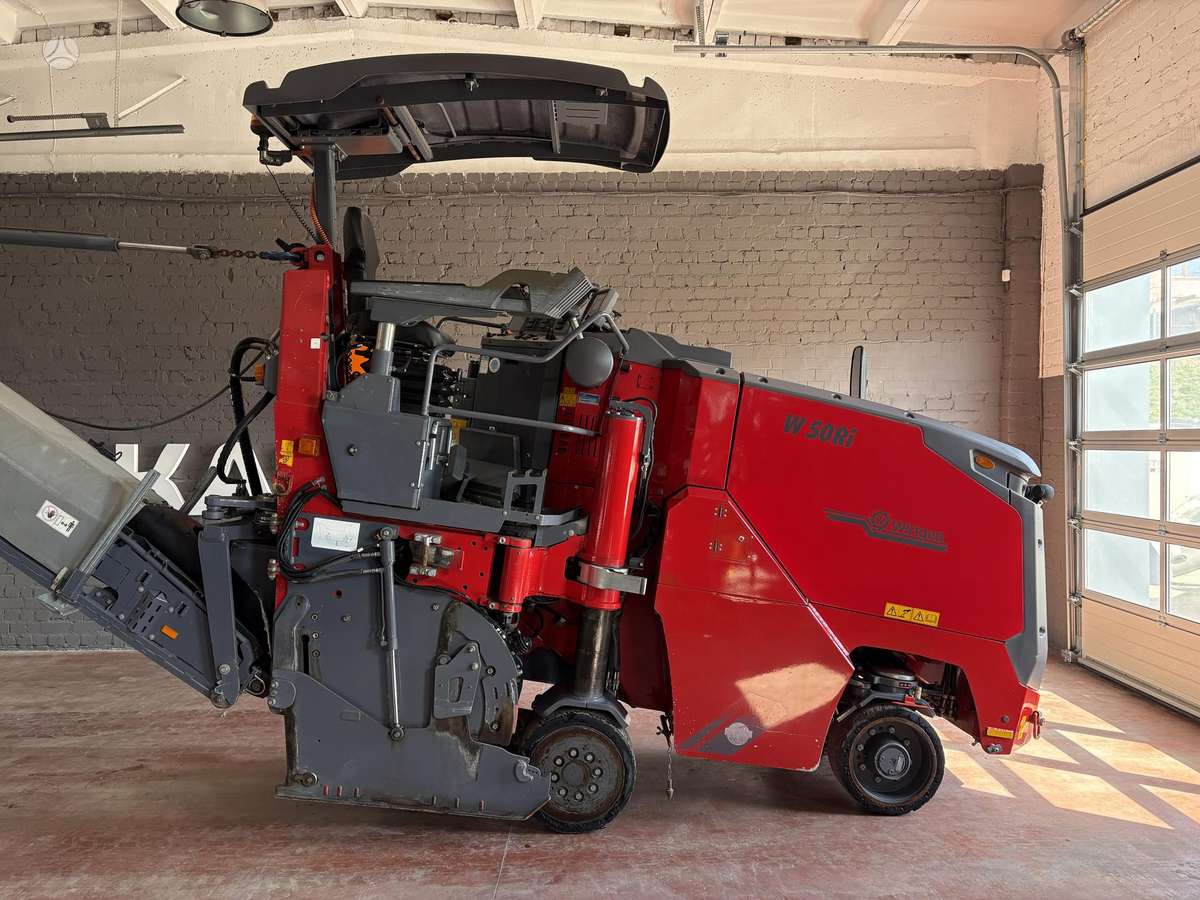Wirtgen W50Ri, paving machinery