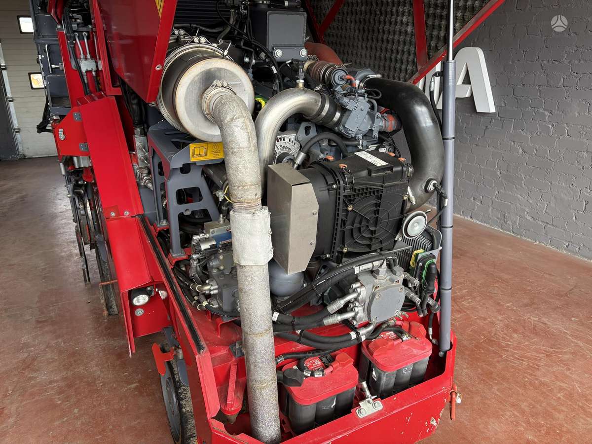 Wirtgen W50Ri, paving machinery