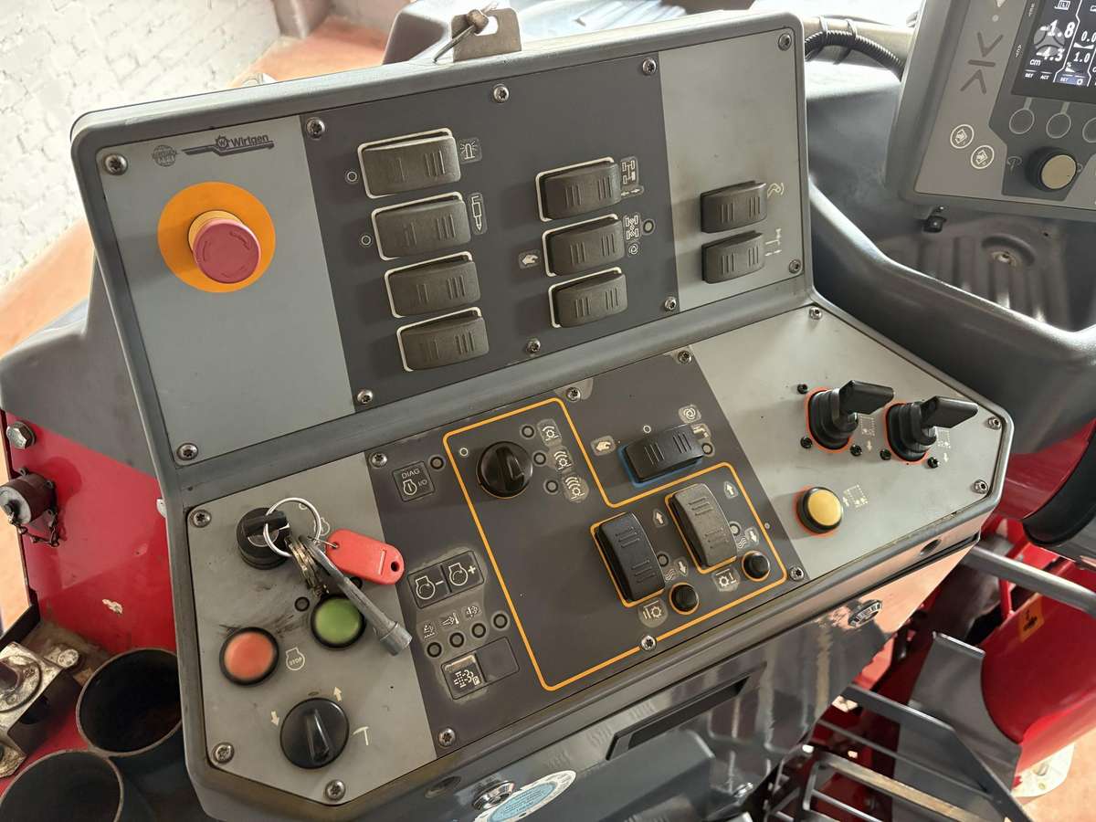Wirtgen W50Ri, paving machinery