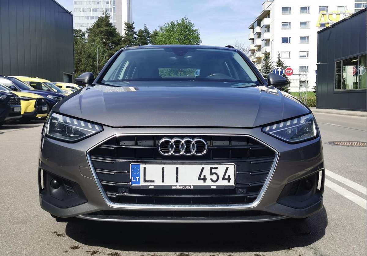 Audi A4, 2.0 l., Универсал