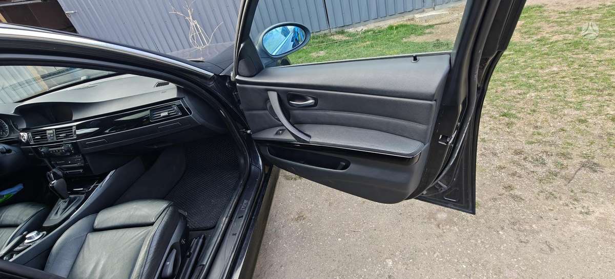 BMW 330, 3.0 l., Универсал
