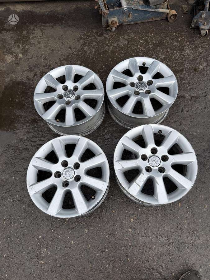 Toyota, vieglmetāla, R16
