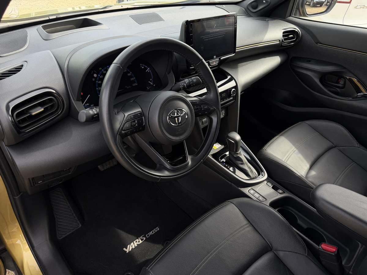 Toyota Yaris Cross - 8