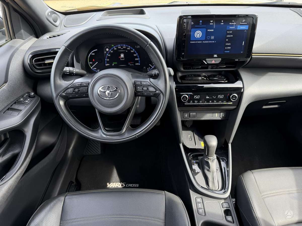 Toyota Yaris Cross - 10
